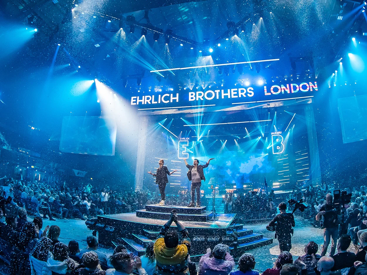 Teaser London is calling